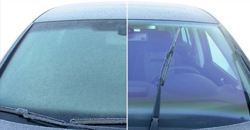 Как быстро разморозить стекла автомобиля: способ, который позволит тебе поспать подольше…