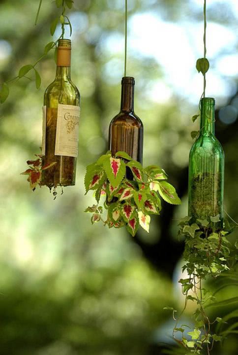 Увидев эти 20 очаровательных идей, ты перестанешь выбрасывать бутылки из-под вина!