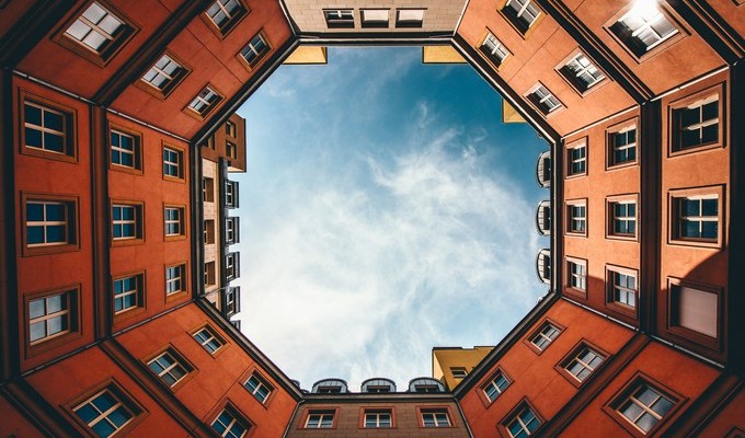 недвижимость через агенство: плюсы и минусы