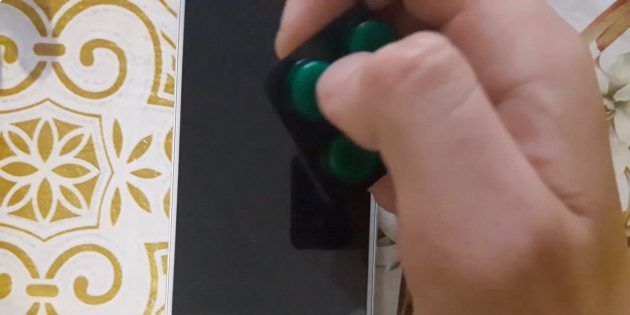 Як зняти захисне скло з телефону, не пошкодивши екран Як зняти захисне скло з телефону, не пошкодивши екран