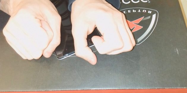 Як зняти захисне скло з телефону, не пошкодивши екран Як зняти захисне скло з телефону, не пошкодивши екран